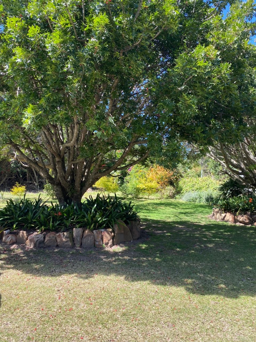 5 Bedroom Property for Sale in Seafield Eastern Cape